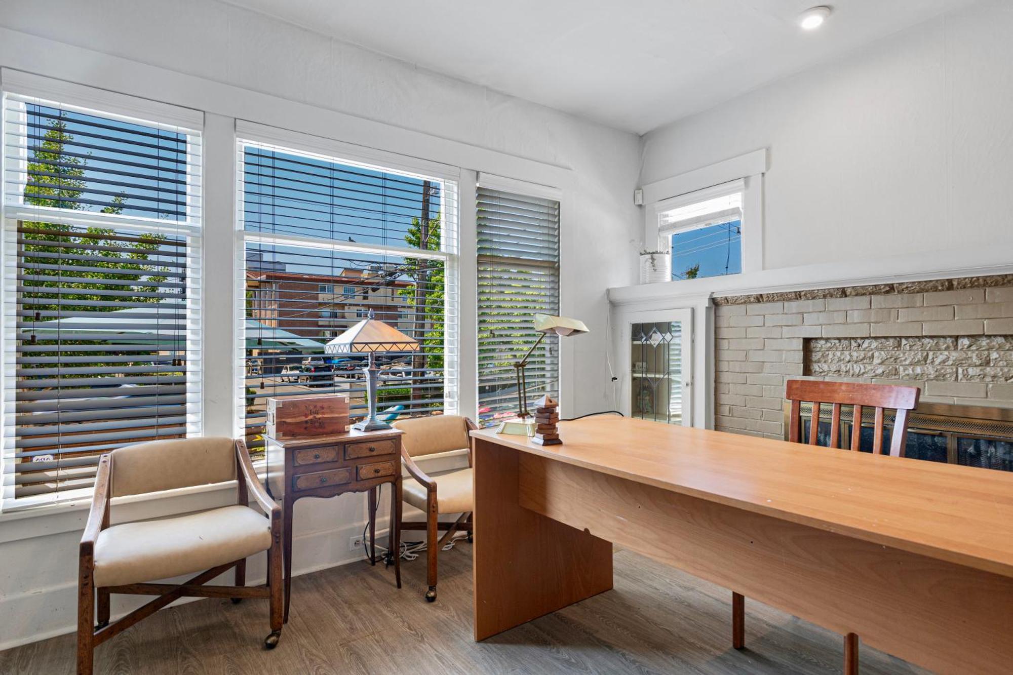 Vintage 3 Bedroom Home In Prime Eastlake Seattle With Private Parking 외부 사진