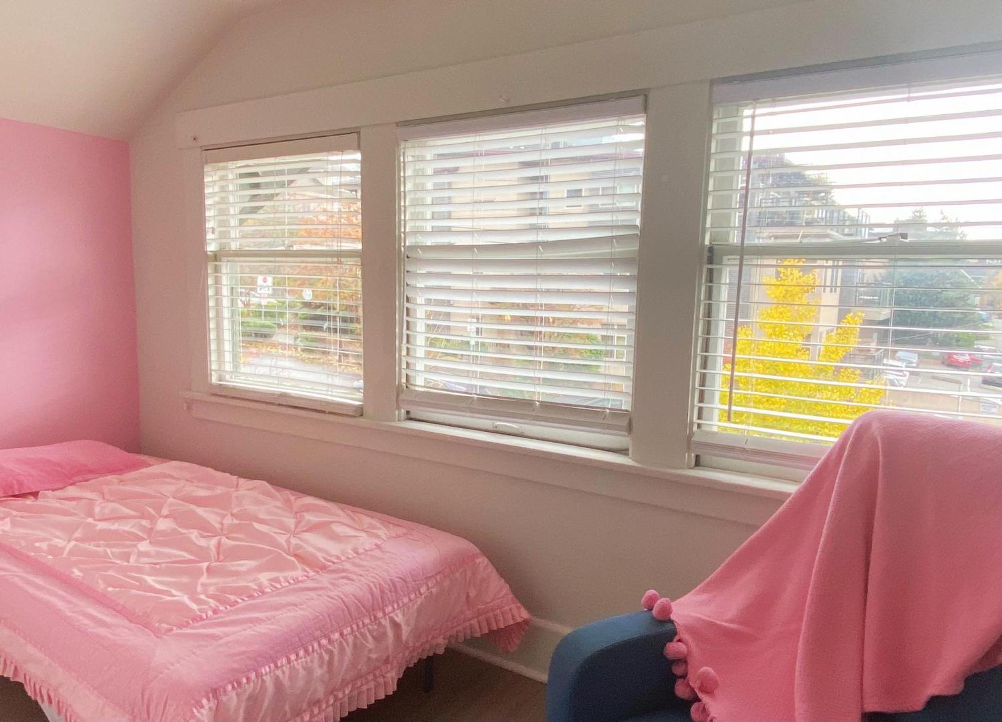 Vintage 3 Bedroom Home In Prime Eastlake Seattle With Private Parking 외부 사진